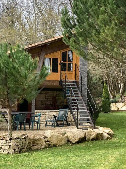 Charmant Petit Dortoir 3 Places Chazelles  Exterior photo